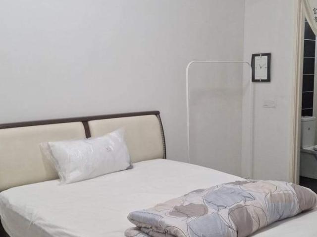 Middle Room Includes Utilities & Private Bathroom at Setia Eco Cascadia