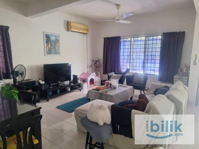 Middle Room Kota Damansara Landed House