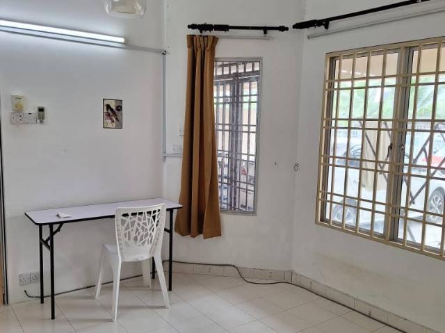 ✨MIDDLE ROOM Kota Damansara Landed House Zero Deposit Rental