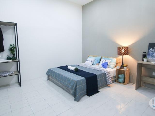 Middle Room @ LRT Taman Paramount, Petaling Jaya, Taman Aman, Amway HQ, Kelana Jaya Line, Paradigm Mall