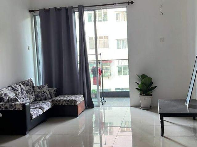 Middle Room Mahkota Garden Condo