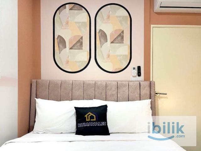 Middle room @ meta residences seri kembangan