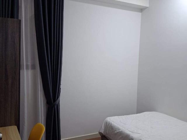 Middle Room Mix Gender