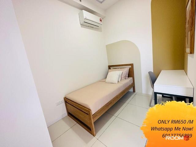 MIDDLE ROOM ✨MIX UNIT✨FULLY FURNISH BRAND NEW ROOM TO RENT✨