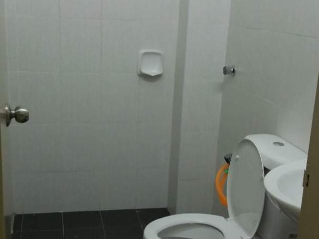 Middle Room Muslimah Ayer Keroh / Durian Tunggal