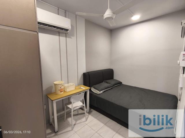 ️ | Middle Room. Next to LRT 3 Kayu Ara