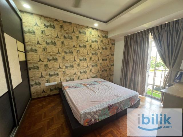 Middle Room of Octville Condominium Seri Alam Masai @ Regency Hospital