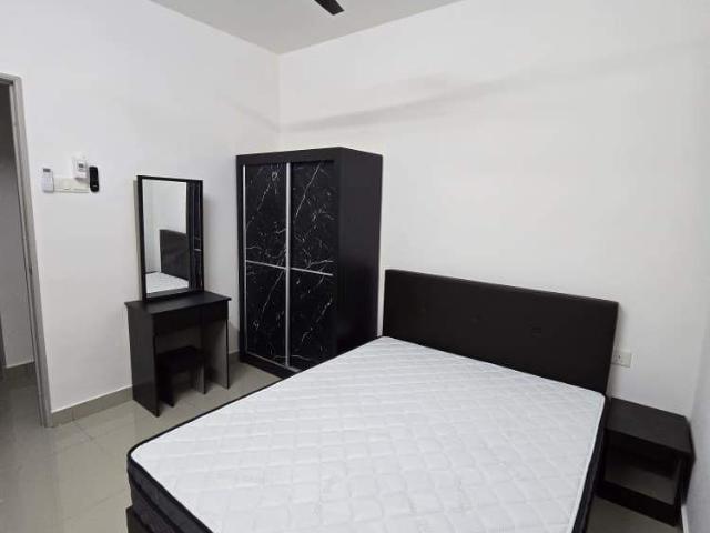 Middle Room @ Panorama Residensi, JB