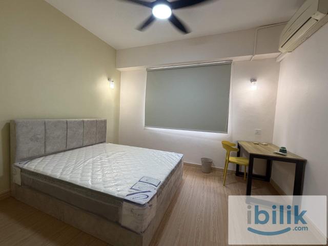Middle Room Queen Bed Kelana Jaya