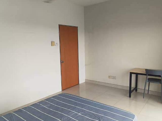 Middle Room @ SetiaWalk Residences, Puchong | Fully Furnished | RM900
