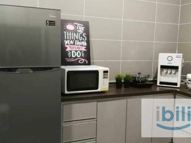 Middle Room shared toilet for rent at Kingsley Hill Putra Heights