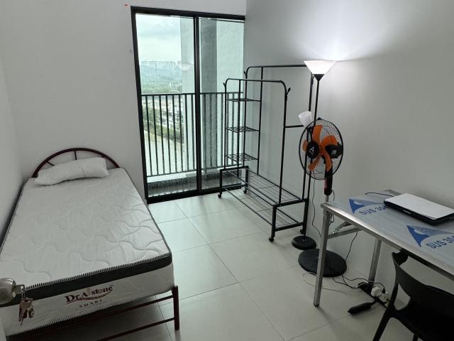 Middle Room Single bedded at Casa Embun Apartment@Cybersouth, Dengkil