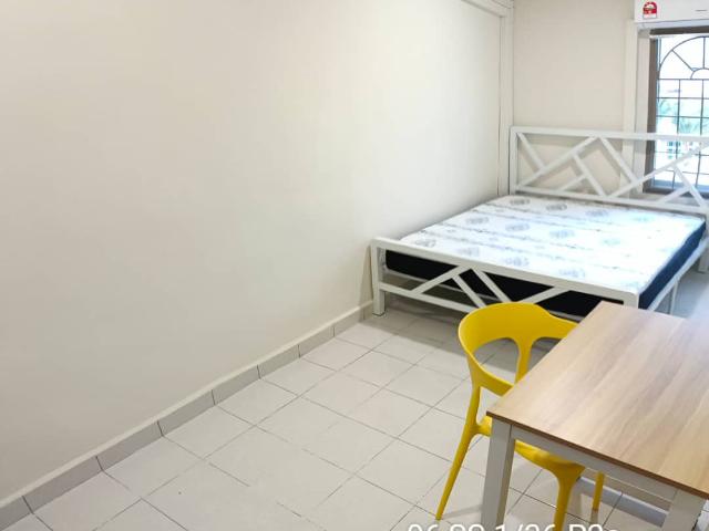 Middle Room @ SS 1 near to LRT Tmn Bahagia Station, Petaling Jaya, Selangor
