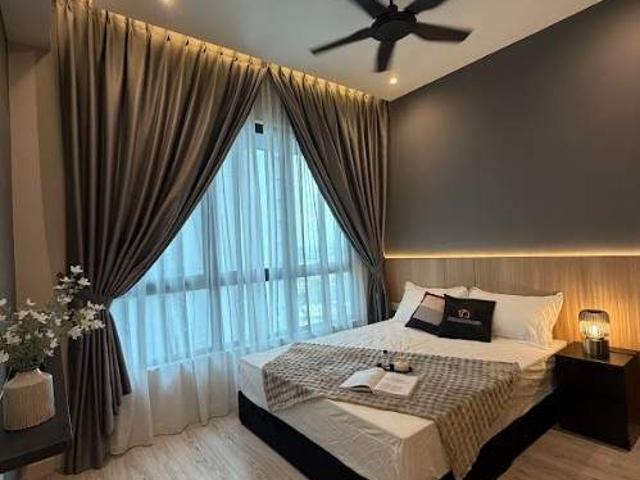 Middleroom nexus taman pertama