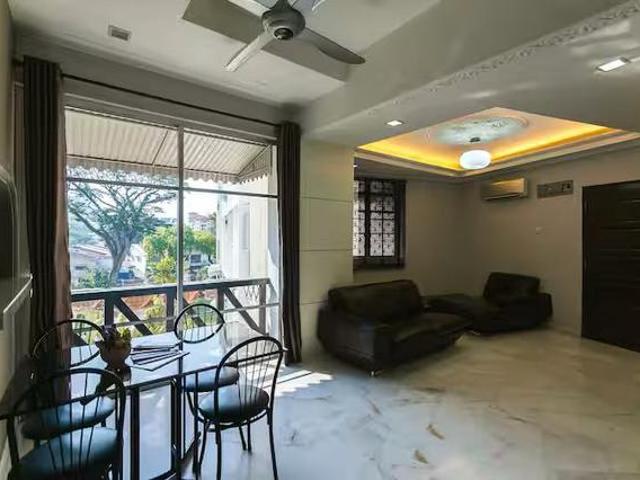 Midlands Court Near Gurney Low Density FULLY RENOVATED FURNISHED 1CPK