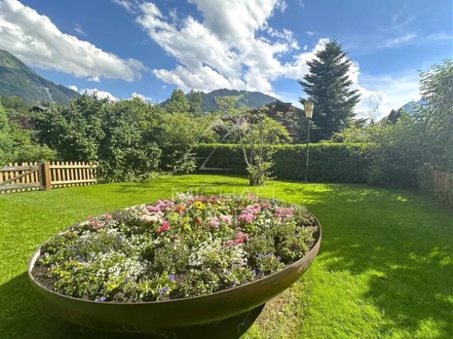 Miet Appartement mit eigenem Garten in Gstaad