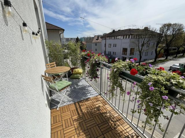 MIETANBOT LIEGT VOR * Stilvolle 2 Zimmer Wohnung in Graz: Balkon, Stadtblick, ideal zum Mieten!