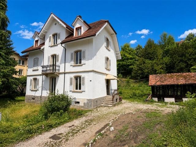 Miete einer 5,5 Zimmer Doppelhauswohnung in Delémont