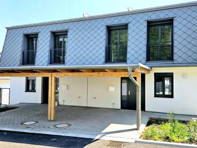 Mietkauf in Aussichtslage von Bad Sauerbrunn: Moderne und großzügige Doppelhaushälfte