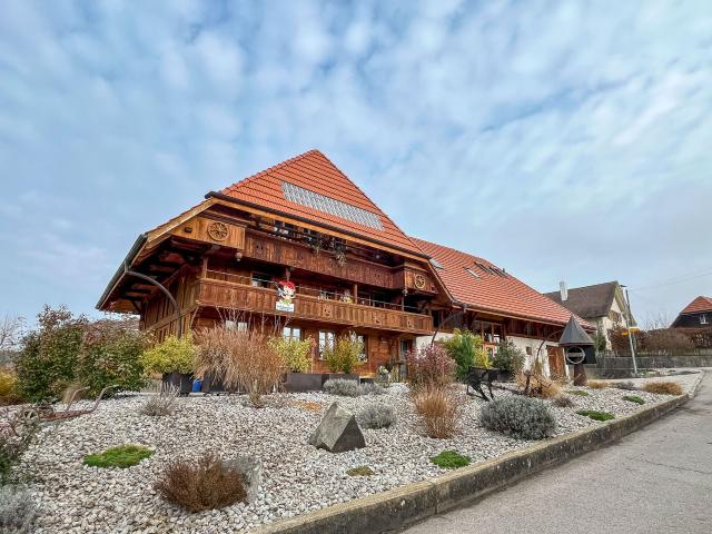Mietobjekt – Moderne 4.5 Zimmer Wohnung in charmantem Bauernhaus – Immoschwab AG in Murten und Aarberg
