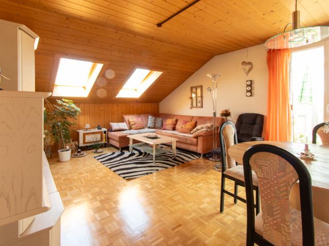 Mietobjekt – Charmante 3.5 Zimmer Wohnung mit Seesicht in Meyriez – Immoschwab AG in Murten und Aarberg