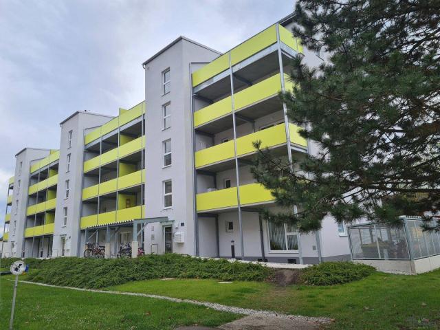 Mietwohnung Neuwertig DG Wohnung