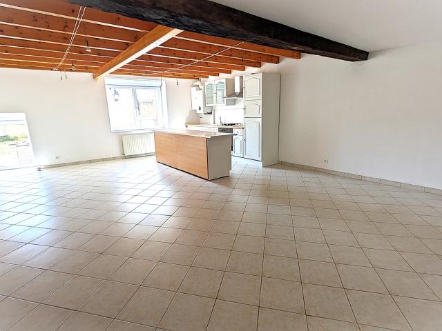 Mieux qu’un appartement, venez visiter cette grande maison de village de 148 m2 habitables