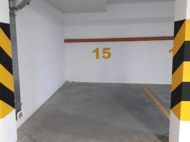 Miejsce parkingowe hali garażowej wynajem ul. W. Rogali 12