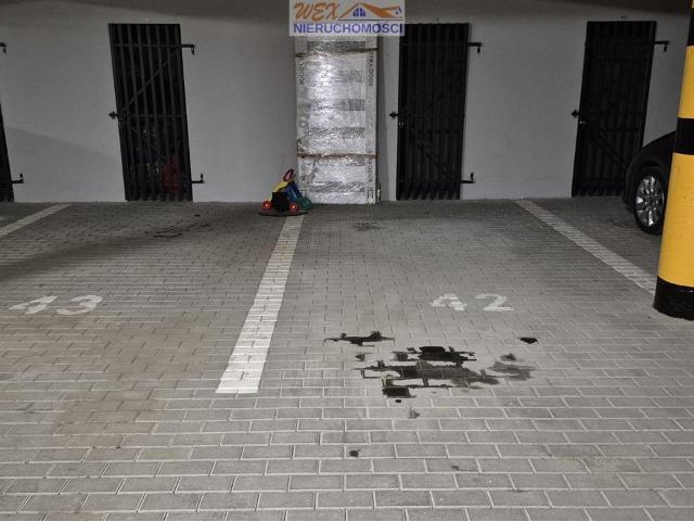 Miejsce postojowe 15 m² w hali garażowej, Sobieskiego