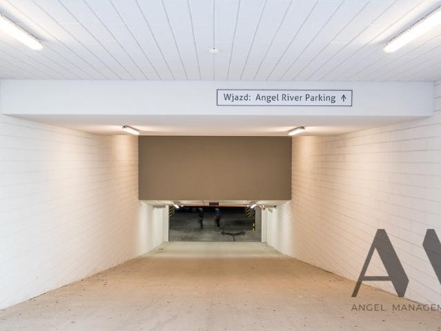 Miejsce postojowe w Angel River na poziomie 1, Wrocław