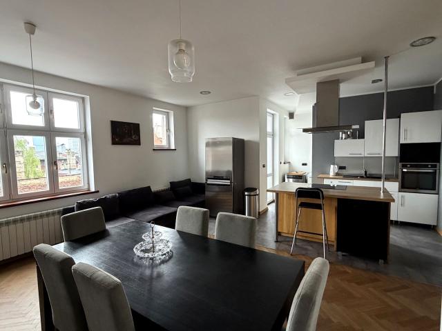 Mieszkanie m4 z kuchnią z oknem 120 m² na wynajem Katowice, Środmieście