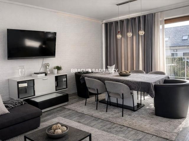 Mieszkanie m4 z kuchnią z oknem 90 m² na wynajem Kraków, Dębniki
