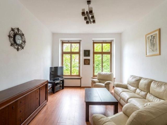 Mieszkanie m4 z oddzielną kuchnią 117 m² na wynajem Bytom