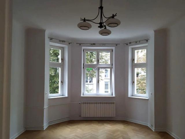Mieszkanie m4 z oddzielną kuchnią 127,18 m² na wynajem Warszawa