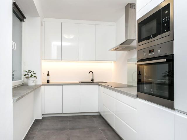 Mieszkanie m2 z aneksem kuchennym 54 m² na wynajem Warszawa, Śródmieście Północne