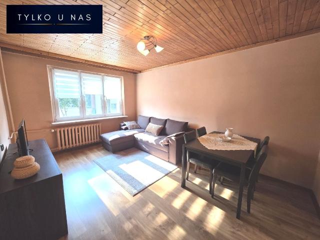 Mieszkanie m2 z kuchnią z oknem 37 m² na wynajem ul. Broniewskiego, Częstochowa, Tysiąclecie