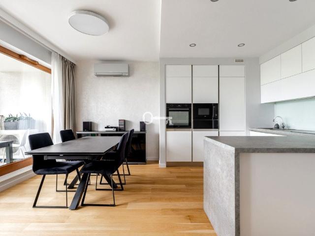Mieszkanie m3 z kuchnią z oknem 82,70 m² na wynajem Warszawa, Wola