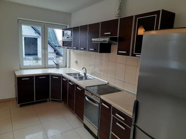 Mieszkanie m3 z kuchnią z oknem 98 m² na wynajem ul. Lipowa, Gajków