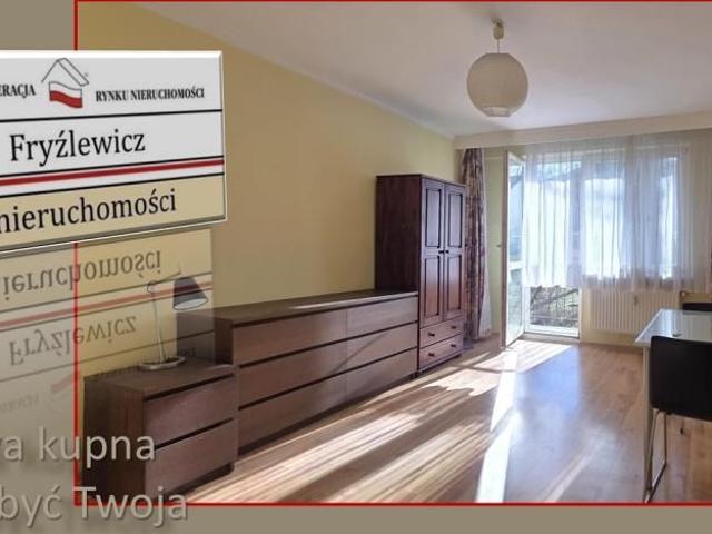 Mieszkanie na sprzedaż 3 pokoje Kraków Stare Miasto, 63,70 m2, parter