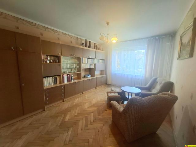 Mieszkanie na sprzedaż 3 pokoje Jędrzejów, 68,74 m2, 1 piętro