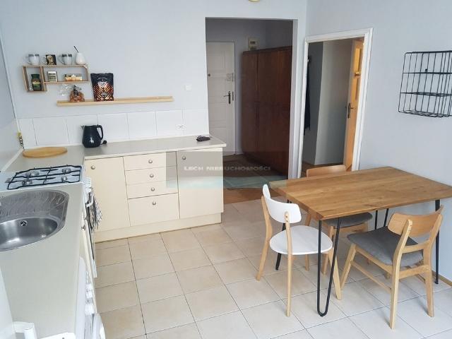 Mieszkanie na sprzedaż 1 pokój Warszawa Śródmieście, 42,50 m2, 1 piętro