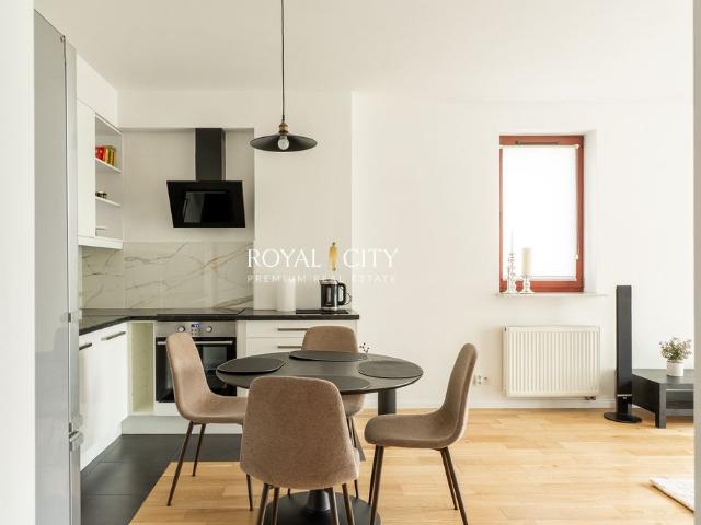 Mieszkanie na sprzedaż 2 pokoje Warszawa Śródmieście, 49 m2, 2 piętro