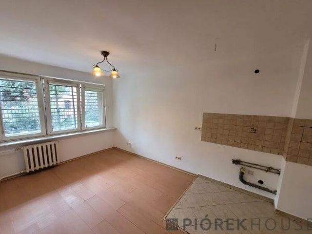 Mieszkanie na sprzedaż 2 pokoje Warszawa Śródmieście, 32 m2, parter