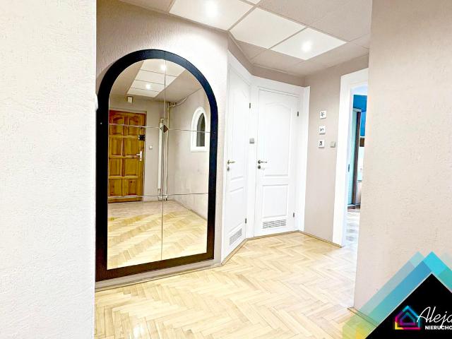 Mieszkanie na sprzedaż 4 pokoje Częstochowa, 98 m2, 1 piętro