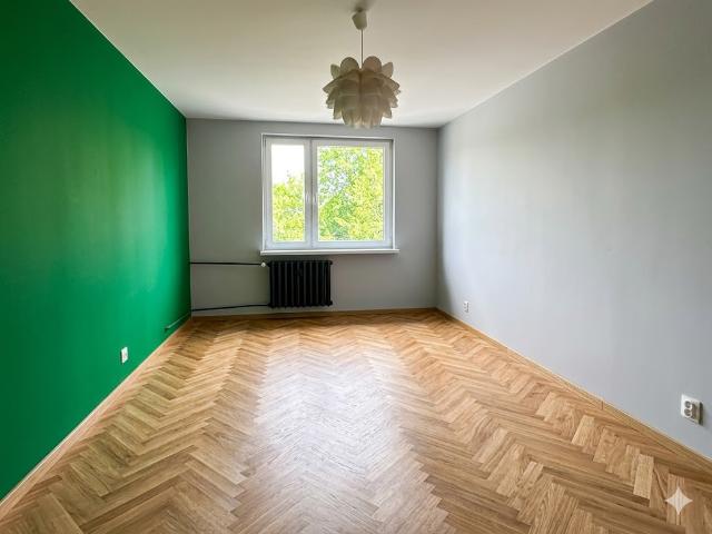 Mieszkanie na sprzedaż, Obory