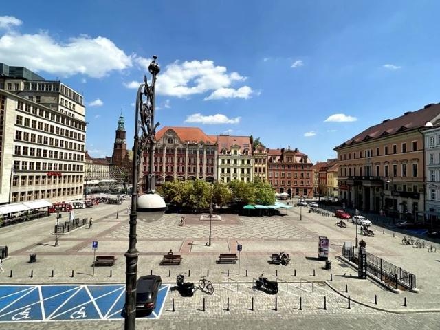 Mieszkanie na wynajem w rynku od teraz Wrocław