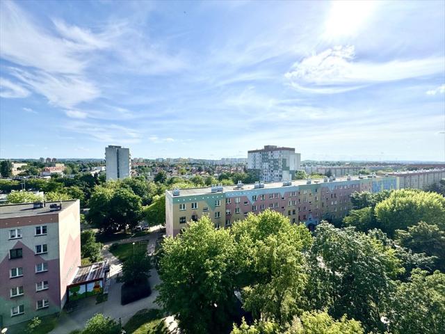 Mieszkanie do remontu z balkonem i piwnicą w centrum Głogowa