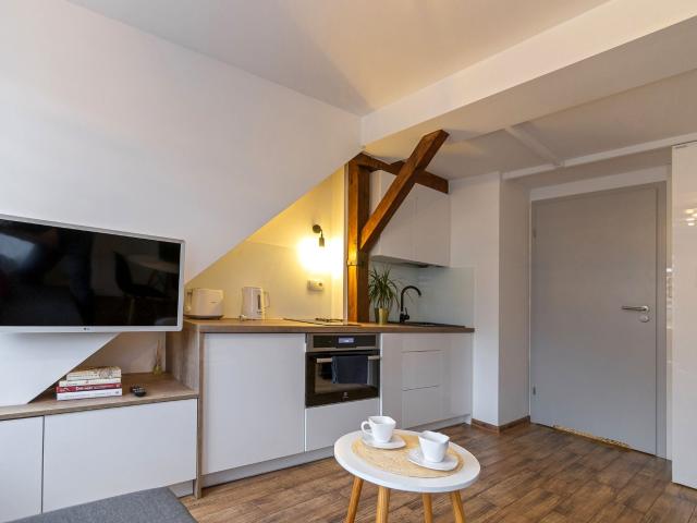 Mieszkanie kawalerka z kuchnią z oknem 25 m² na wynajem ul. Kościuszki, Wrocław, Krzyki