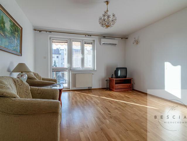 Mieszkanie Tarnów, M. Dąbrowskiej