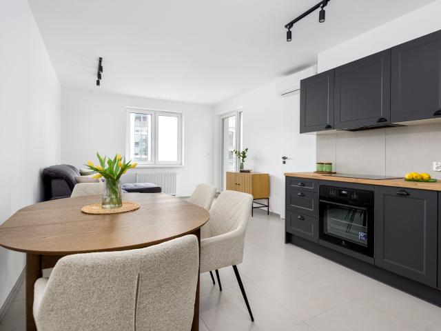 Mieszkanie w apartamentowcu wysoki standard 60 m² przy lesie na wynajem ul. Dickensa, Gliwice